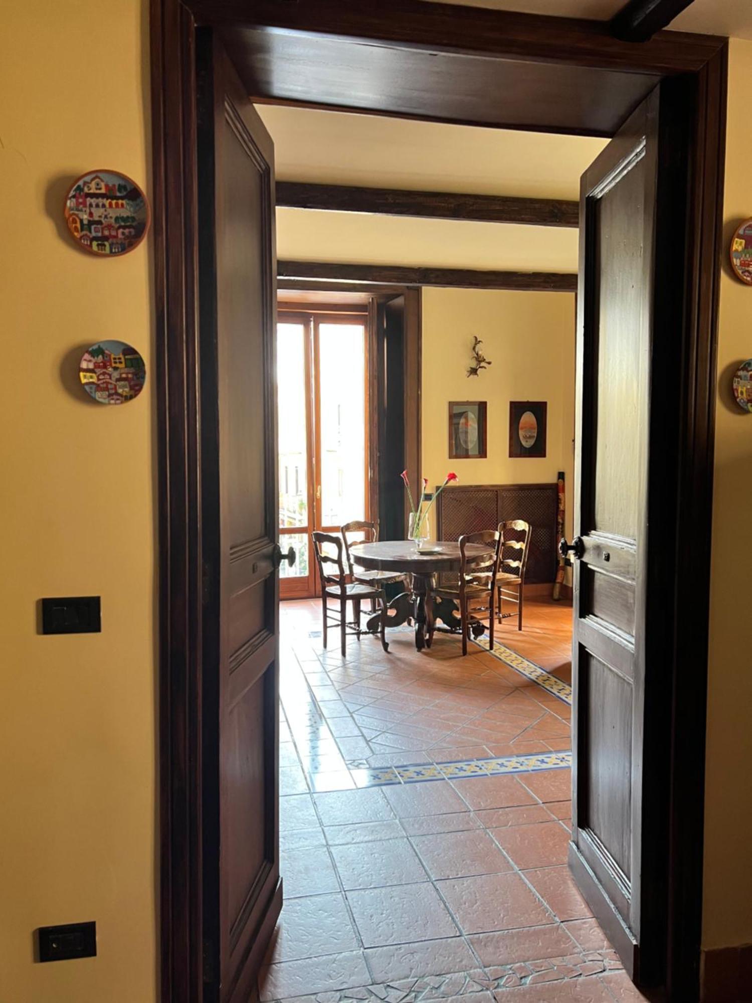 Palazzo Ammone - Sedil Dominova Apartment Соренто Екстериор снимка