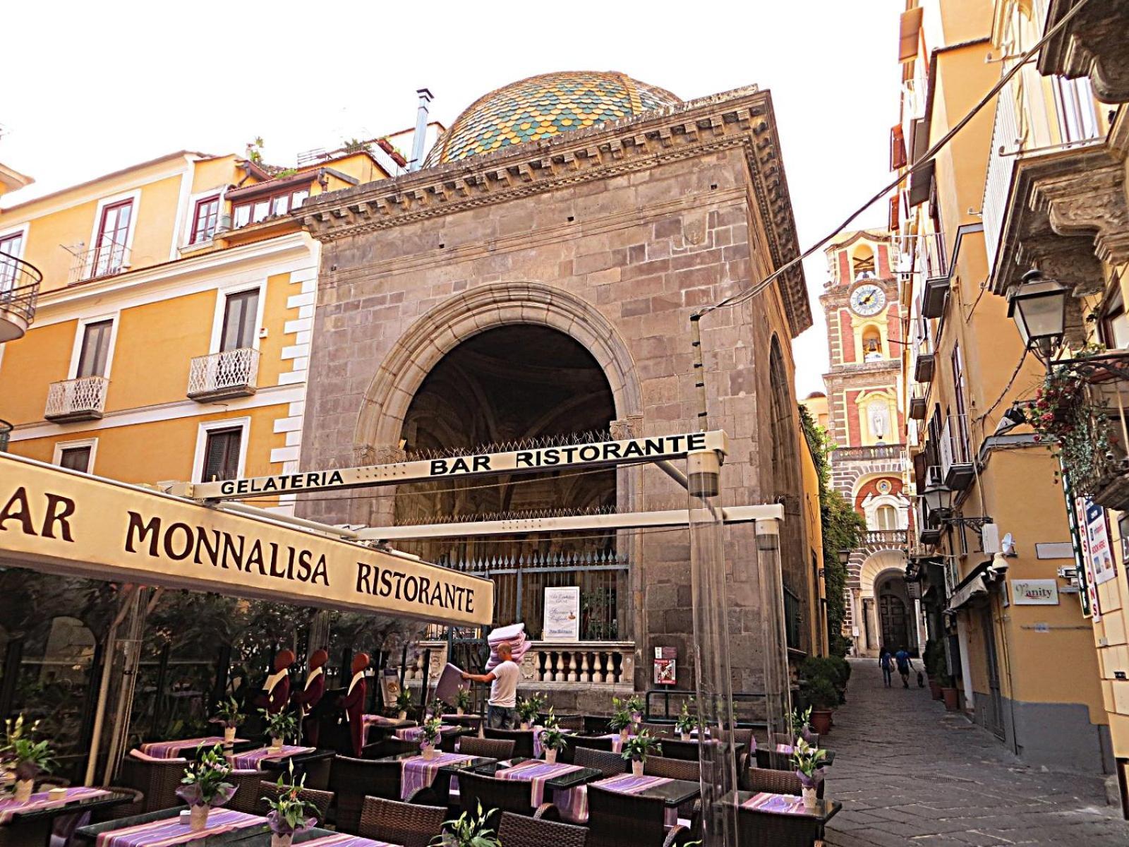 Palazzo Ammone - Sedil Dominova Apartment Соренто Екстериор снимка
